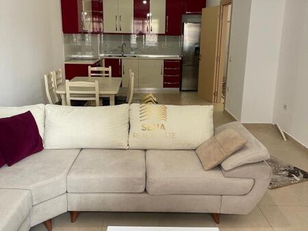 Shitet, Apartament 3+1+2+Blk+2 Poste Parkimi, Kinostudio, 295,000 Euro