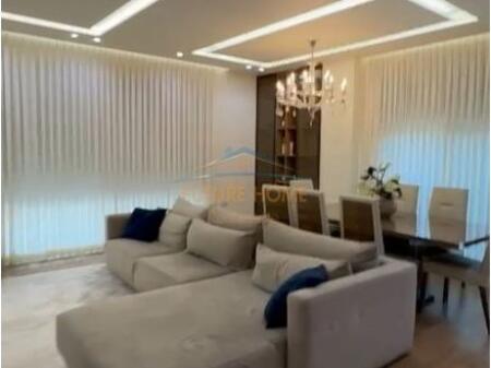 Shitet, Penthouse 3+1+2+ Post Parkimi,Kopshti Zologjik