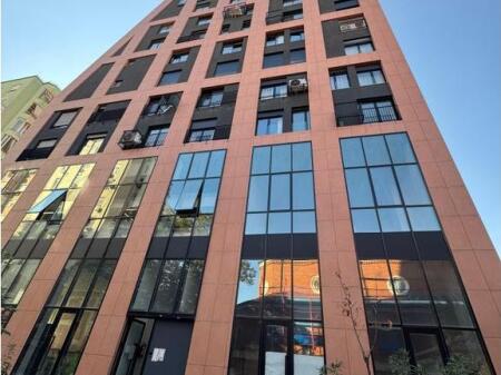 Apartament 3+1+2 tek Rruga e Kavajes.