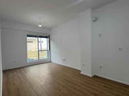 Appartamento 1+1+Balcone in vendita 83.5000€ OXA, Fresk, Tirana