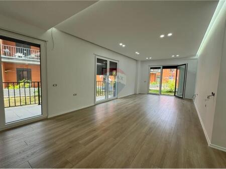Appartamento 2+1+ cortile in vendita TEG-u