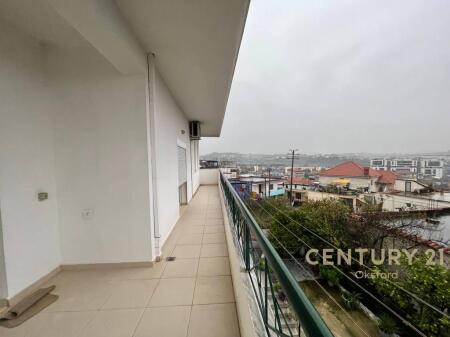 Apartament 3+1+2 per SHITJE ne Shkoze