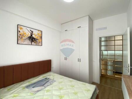 Apartment - For Rent 400 euro - Bamir Topi Street, Tirana