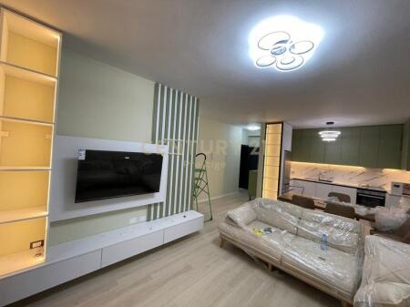 APARTMENT 2+1+2+ PARKING SPACE FOR RENT, DRY LAKE, TIRANA! 1,200 € /Month