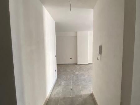 Fusha aviacionit , Garden Turdiu residenc , 3+1+2wc per shitje