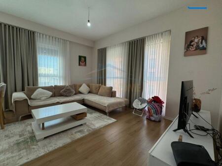 Vendesi in vendita Appartamento 1+1 – Residenza Marga 1, sul lato della strada principale