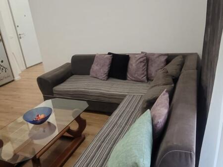 FOR RENT APARTMENT 1+1 – ALI DEMI, KADIU COMPLEX Price: 40 000 lek / month