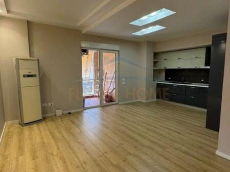 Shitet Apartament 2+1 – Oxhaku