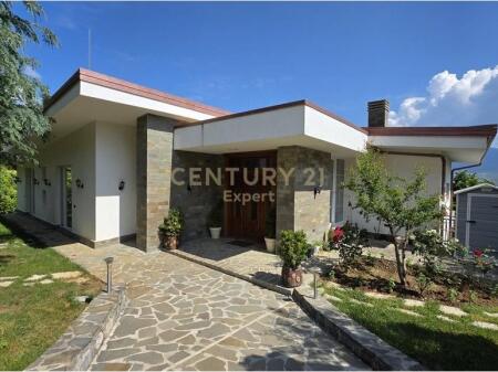 VILLA INDIVIDUALE IN AFFITTO – DOBRESH, TIRANA