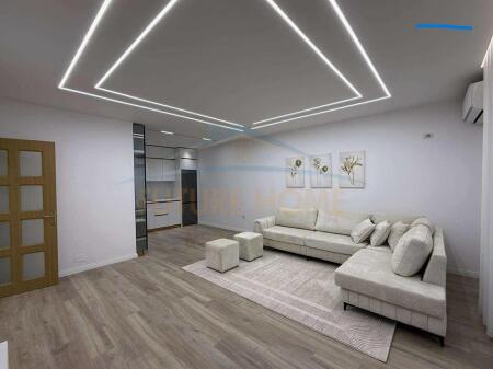 Vendesi in vendita Appartamento 2+1 – Villa L, Nuovo Anello (Astir)
