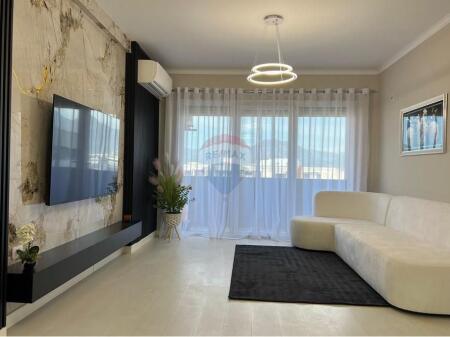 Shitet: Apartament 2+1+2 | Loni Ligori, Astir