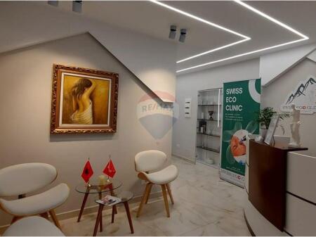 CLINICA DERMATO-ESTETICA / AMBIENTE UFFICIOI'm  