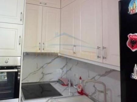  Appartamento 1+1 in vendita vicino a Eleonora, Kodra e Diellit – Selitë, Tirana