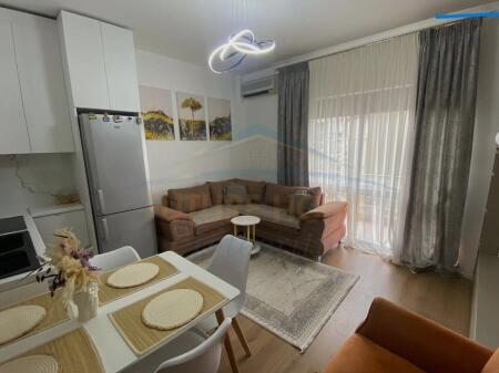 In vendita – Appartamento 1+1, Fresku, Tirana