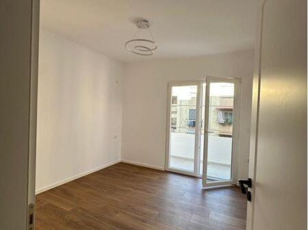 Apartment 1+1 for sale in Porcelan near the Fratari buildings!