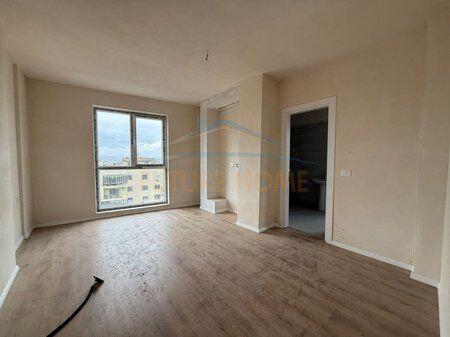 Shitet, Apartament 2+1+2, Shkolla e Bashkuar