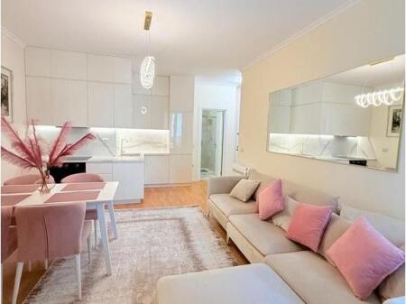 APPARTAMENTO 2+1 IN AFFITTO, IN VIA KOSOVARËVE!