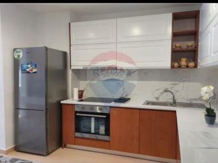 Appartamento - In Affitto - Via Peti, Tirana !!! (ID: 530191011-1356)