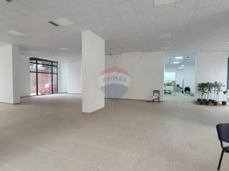 Dyqan - Për Shitje - Rruga e Barrikadave, Tiranë !!! (ID: 530571009-12)