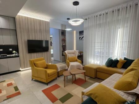  Appartamento 2+1+2 in affitto – Centro, vicino a Kafe Flora