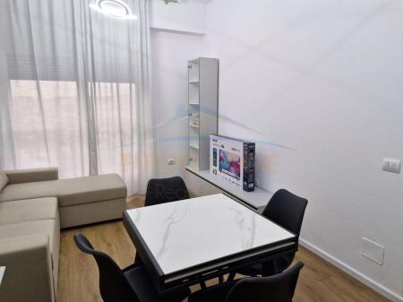 Affitto, Appartamento 1+1, Ali Demi, Tirana.