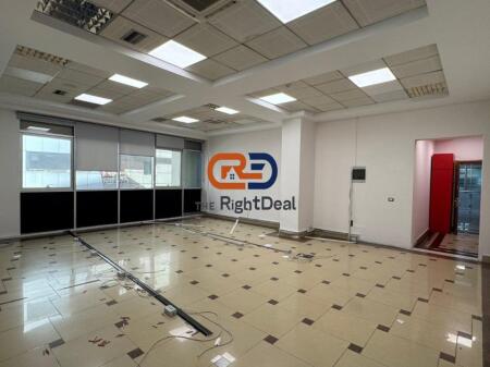 In Centro, Spazio Adatto in Affitto per Uffici, Cliniche, ecc.!!!