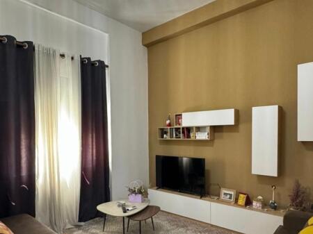 Affittasi un appartamento 1+1 nella zona di Rruga e Dibres, Via Gjon Buzuku 500mije leke