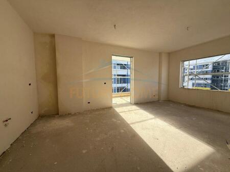 Appartamento 1+1, Univers City