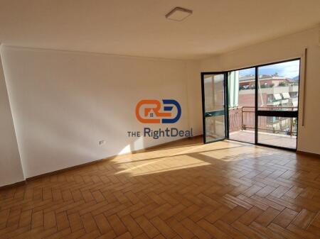 A Bllok, Locale 3+1+2 in Affitto, Adatto per Diverse Attività Commerciali!!!