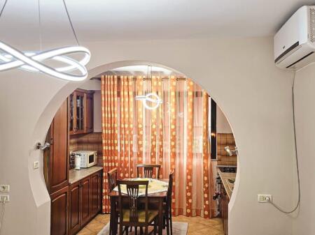  Jepet Apartament 2+1 me Qera ne Myslym Shyr.