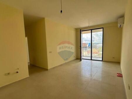 Affitto/ Spazio ufficio, Golden Tower, Mine Peza