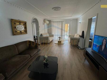 Shitet Apartament 3+1+2 + Depo, Laprakë – pranë gjimnazit “Aleks Buda”
