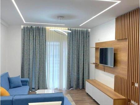 Jepet me qira apartament 2+1 Rruga 5 Maj .