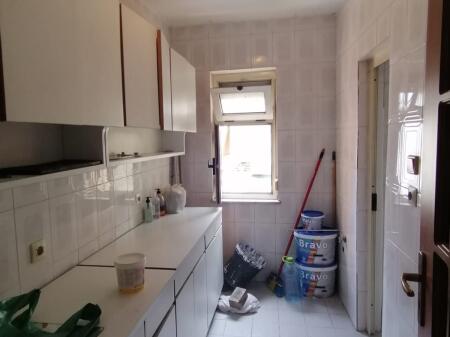 Appartamento 2+1+ balcone in affitto in Via Islam Alla  50.000 lek!