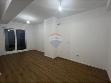 Apartament - Për Shitje - Kompleksi Mangalem, Tiranë