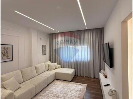 Shitet Apartament 1+1 –  Yzberisht