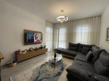 Appartamento 2+1 in vendita a Univers City.