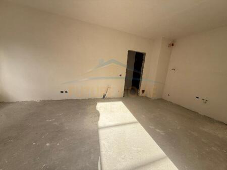 Appartamento 1+1 in Vendita, Univers City