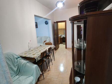 JEPET ME QERA APARTAMENT 2+1 NE CEZMJA FERRES  DURRES