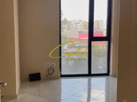OFFICE FOR RENT 70 M2 BUILDING WITH ARROW 500 EURO