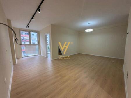 UFFICIO 97 M2 IN AFFITTO SU BLV. MIGJENI ASTIR 550 EURO