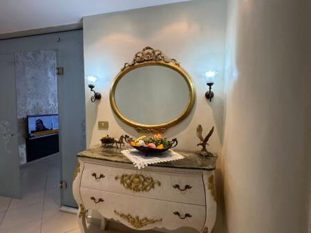 SHITET APARTAMENT 2+1+GARAZH IRFAN TOMIMI