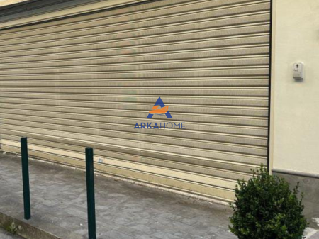 LOCALE COMMERCIALE IN AFFITTO 100M2 "PRESSO IL COMPLESSO FERRARI" 70.000 LEKE