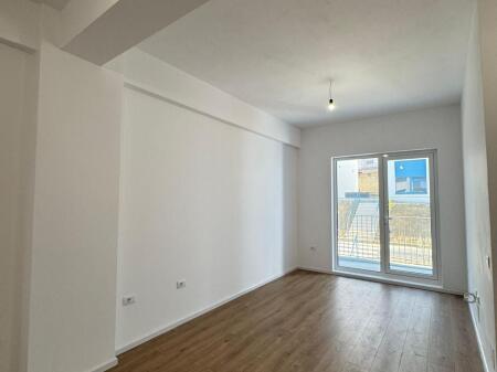 VENDESI APPARTAMENTO 1+1+BALCONE 88 Milioni Lek  Fresk, OXA, Tirana