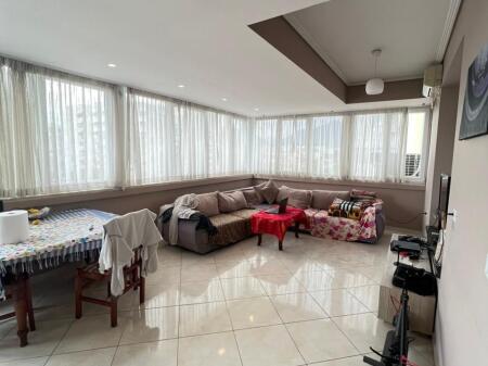 Shitet Super Apartament 2+1 189.000EURO  Ish Parku ,prane Globe, Tirane  