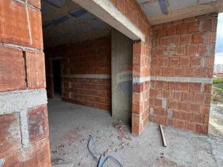 Appartamento - In Vendita - Ex Campo di Aviazione, Tirana (ID: 530191031-714)