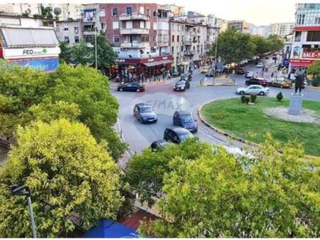 Negozio in Affitto – Via Abdyl Frashëri, Tirana (Zona Giuridica, Bllok)