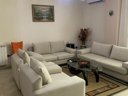 Affittasi appartamento 2+1+2 Via Qemal Stafa