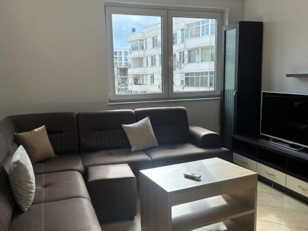2+1,i mobiluar te usluga stacion treni,cmimi 550 euro me parkim