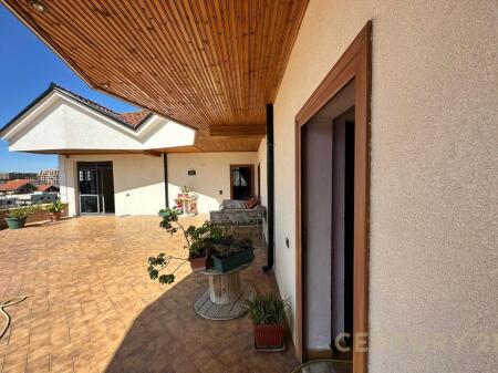 VILLA IN AFFITTO – UNAZA E RE / ASTIR